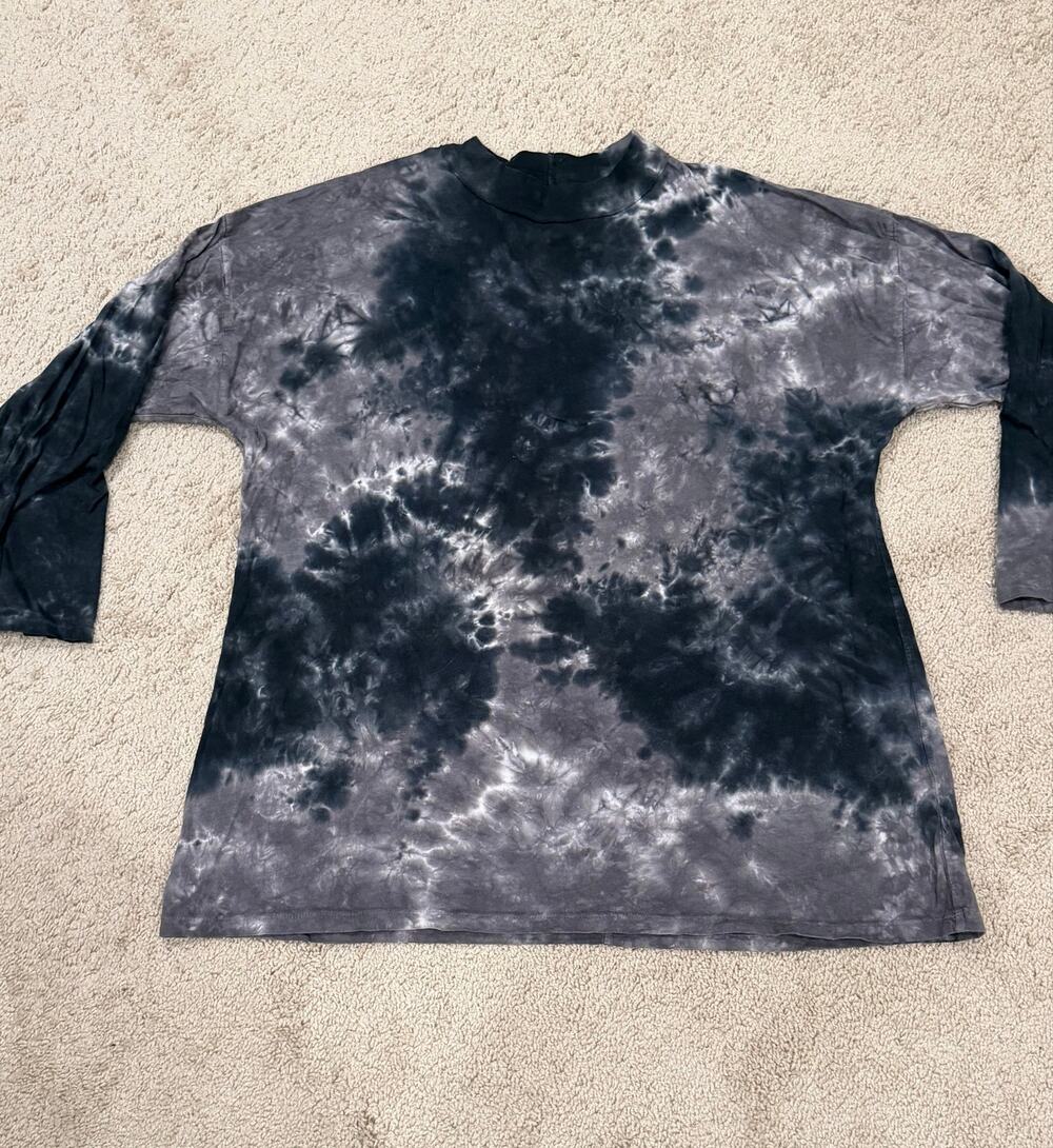 We The Free People Be Free Tunic Top – Gray Tie-Dye, Size Large